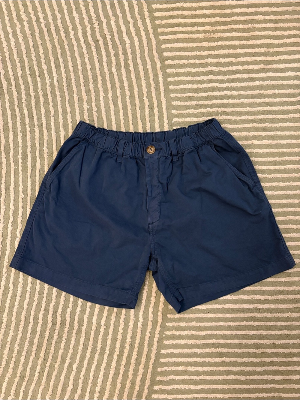 Chubbies Navy Blue Cobblestones Originals 5.5” Shorts L